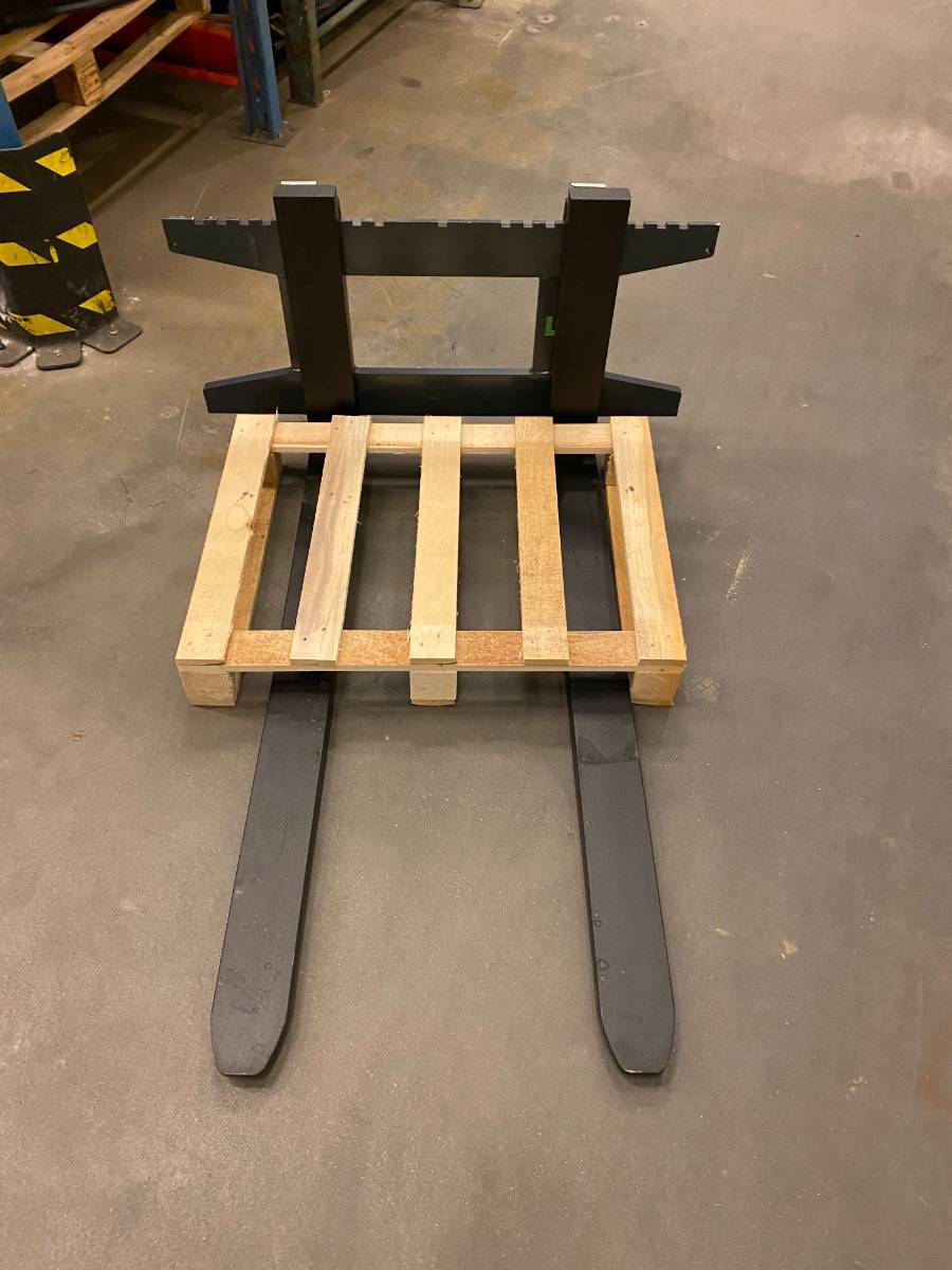 2 Tons pallegafler med Avant og 1100mm gafler